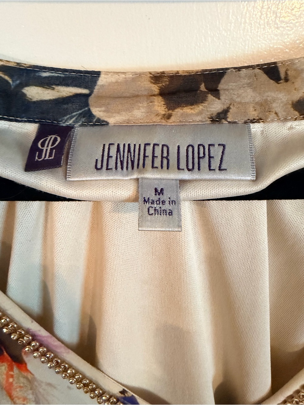 Jennifer Lopez Multicolor Floral & Leopard V-Neck Tunic - Picture 2 of 7